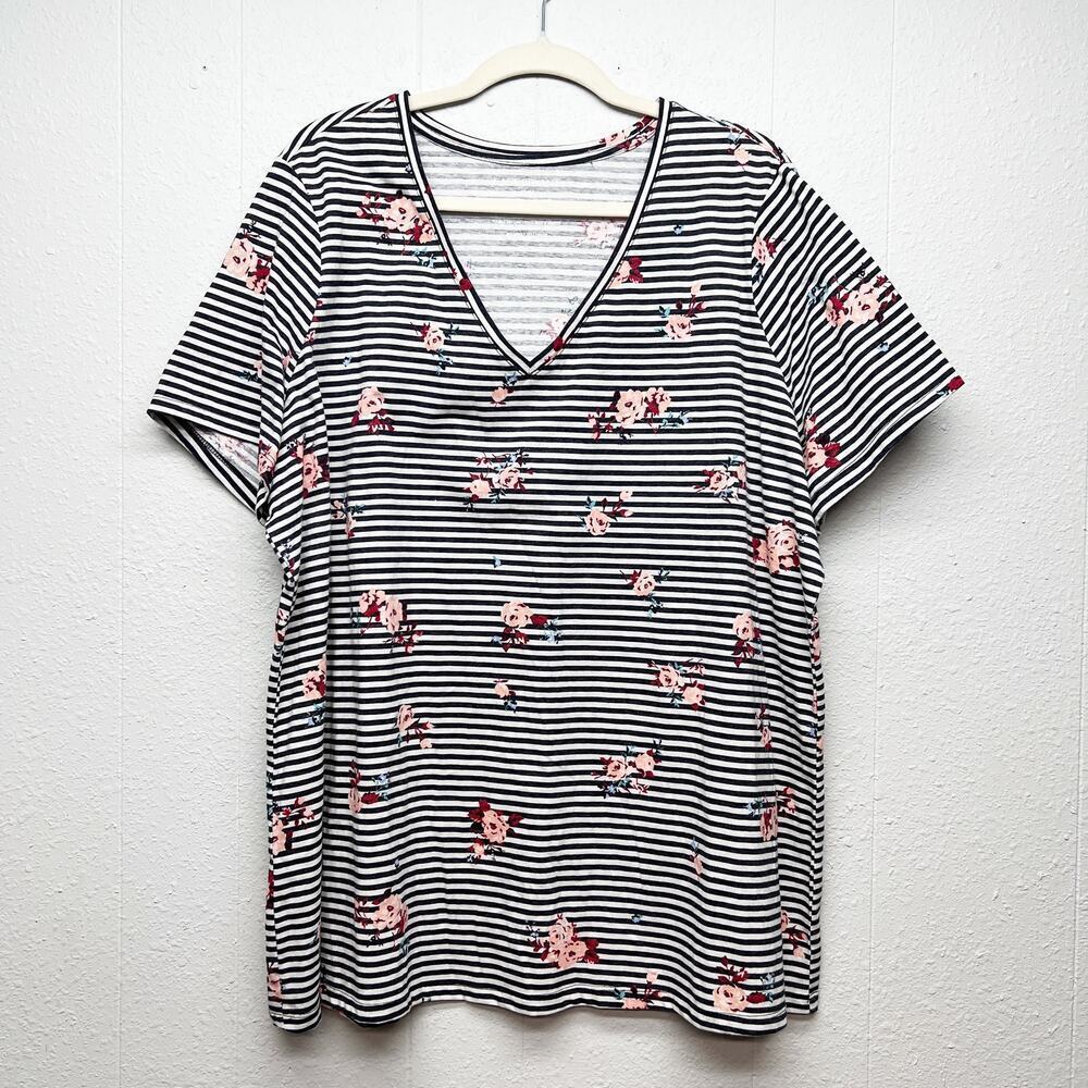 Lane Bryant Floral V-Neck Short Sleeve Top Womens 22/24 Casual Everyday Wear